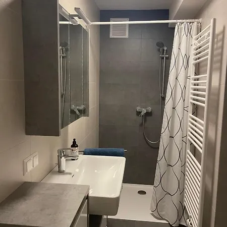 Ruhiges Im Gruenen *