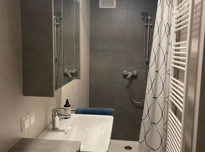 Ruhiges Im Gruenen *